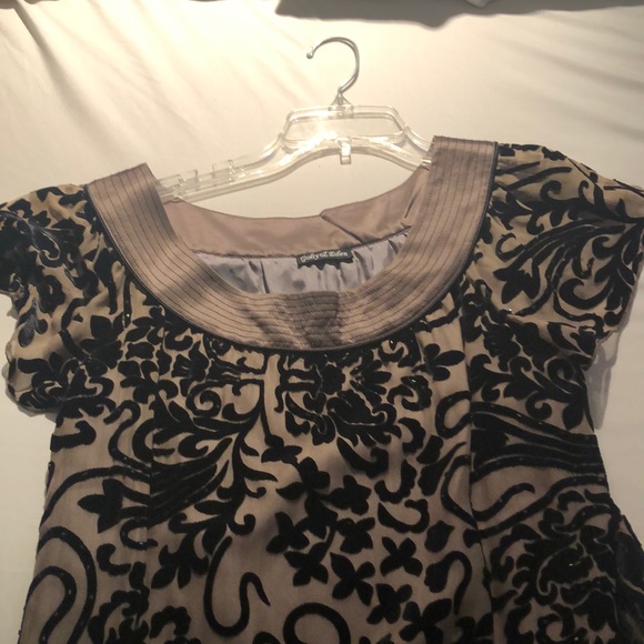 Gabby and Eden dress - Picture 3 of 3